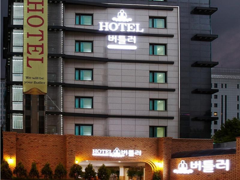 סוואן Hotel Butler מראה חיצוני תמונה
